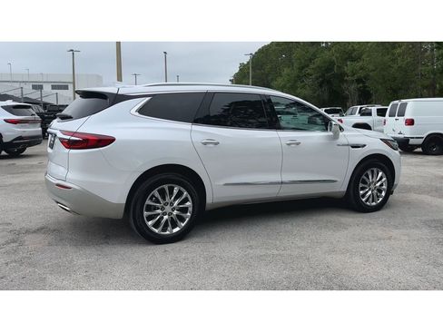 Certified 2020 Buick Enclave Premium w/ Surround and Sites Package FWD image 9