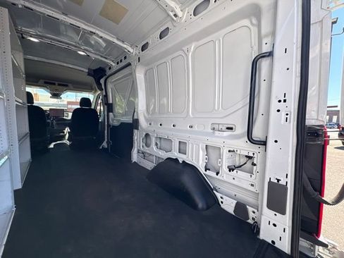 Used 2022 Ford Transit 250 Medium Roof AWD image 16