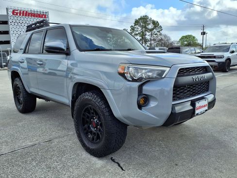 Used 2017 Toyota 4Runner TRD Pro image 2