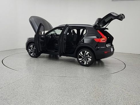New 2026 Volvo XC40 B5 Ultra w/ Protection Package Premier AWD/4WD image 12
