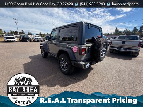 Used 2023 Jeep Wrangler Sport AWD/4WD image 4