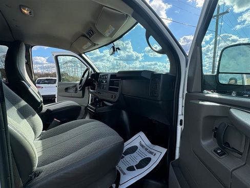 Used 2014 Chevrolet Express 3500 LT w/ LT Preferred Equipment Group image 25