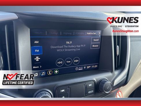 Used 2024 GMC Terrain SLT image 34