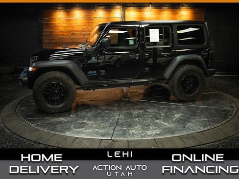 Used 2024 Jeep Wrangler Unlimited w/ Convenience Group AWD/4WD image 1