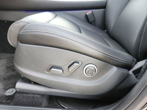 Used 2026 Genesis GV70 2.5T AWD/4WD image 23