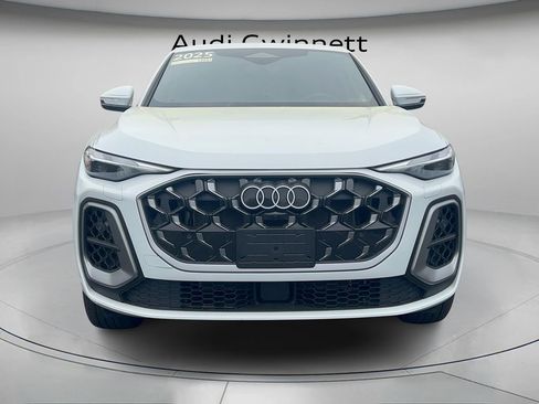 Certified 2025 Audi Q5 Premium AWD/4WD image 4