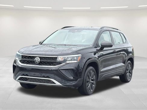 Used 2024 Volkswagen Taos S FWD image 1