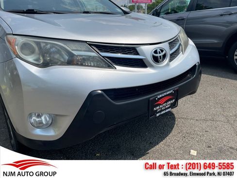 Used 2015 Toyota RAV4 Limited AWD/4WD image 2