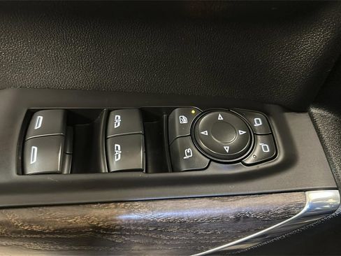 Used 2021 GMC Sierra 1500 Denali w/ Denali Carbonpro Edition image 21