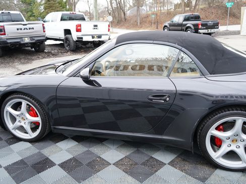 Used 2005 Porsche 911 Carrera image 10