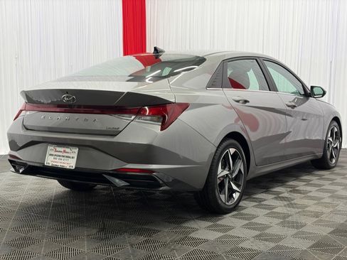 Used 2023 Hyundai Elantra Limited FWD image 8