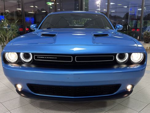 Used 2018 Dodge Challenger GT image 5