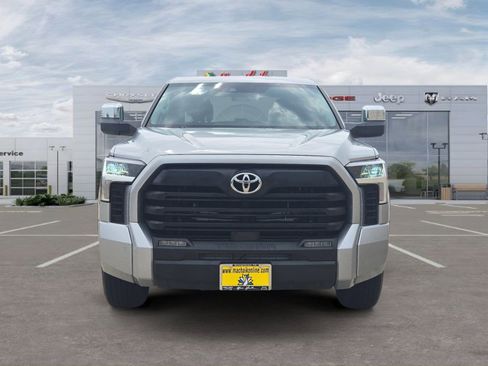 Used 2023 Toyota Tundra SR5 w/ SR5 Convenience Package image 8