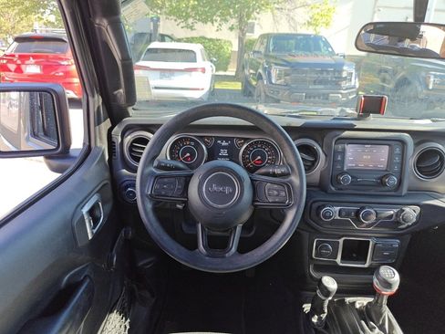Used 2020 Jeep Wrangler Sport image 23
