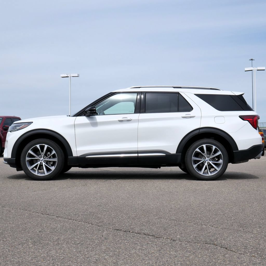 Used 2025 Ford Explorer Platinum w/ Ultimate Package AWD/4WD image 8