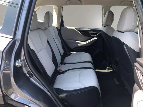 Used 2023 Subaru Forester AWD/4WD image 3