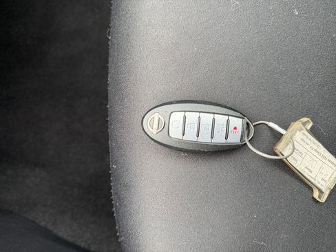 Used 2025 Nissan Altima 2.5 SV image 24