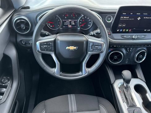 Used 2025 Chevrolet Blazer LT image 28