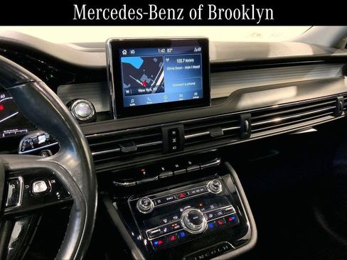 Used 2021 Lincoln Corsair AWD w/ Premium Package image 6
