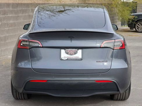Used 2021 Tesla Model Y Performance image 8