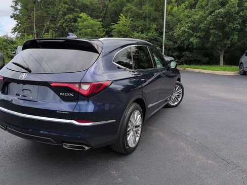 Used 2022 Acura MDX SH-AWD w/ Advance Package image 5