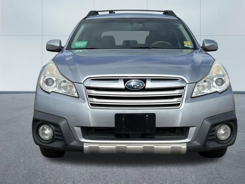 Used 2013 Subaru Outback 2.5i Limited image 3