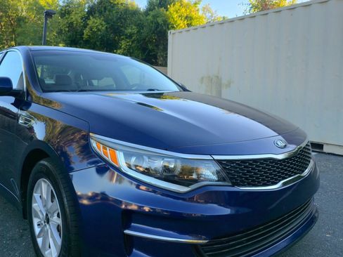 Used 2016 Kia Optima LX FWD image 2