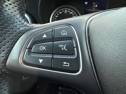 Used 2019 Mercedes-Benz GLC 300 4MATIC Coupe image 37