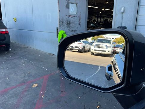 Used 2025 Hyundai Santa Fe SEL image 20