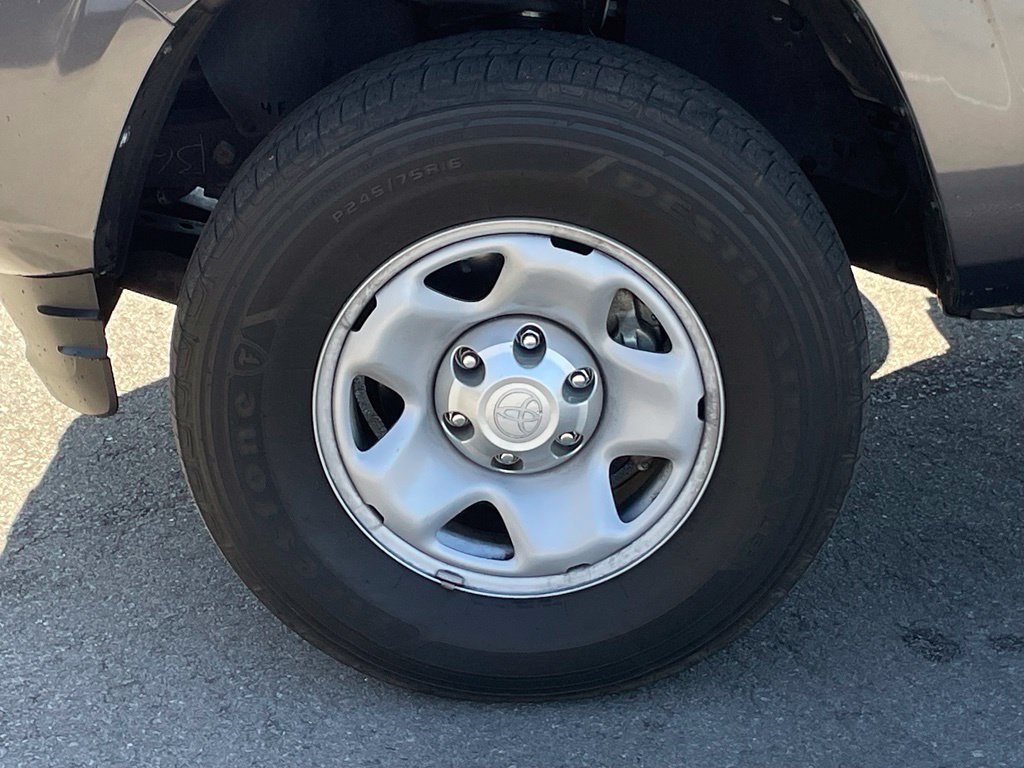Used 2023 Toyota Tacoma SR w/ SR Convenience Package RWD image 33