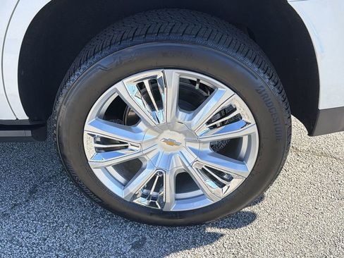 Used 2024 Chevrolet Tahoe High Country w/ Premium Package image 37