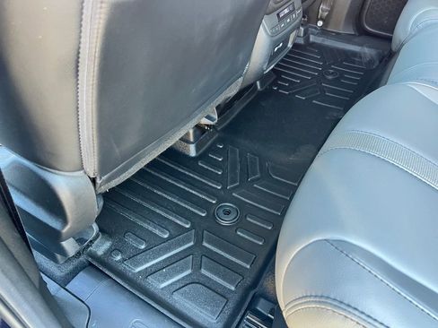 Used 2023 Honda Pilot EX-L image 14