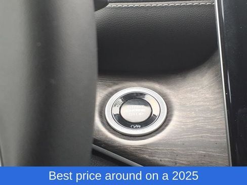 Used 2025 Jeep Grand Cherokee Limited w/ Black Appearance Package RWD image 20