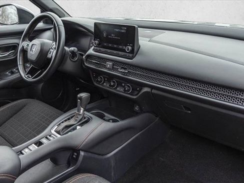 Used 2025 Honda HR-V Sport image 27