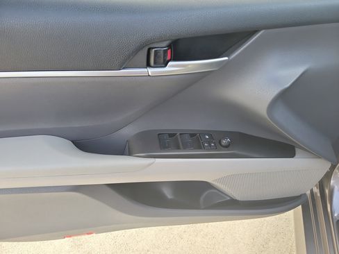 Used 2023 Toyota Camry LE FWD image 20