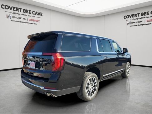 New 2026 GMC Yukon XL Denali w/ Sun & Power Step Package image 9