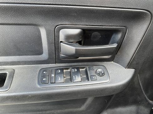 Used 2017 RAM 2500 Tradesman w/ Chrome Appearance Group image 14