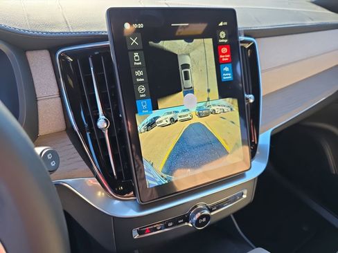 New 2026 Volvo XC90 B6 Plus w/ Protection Package Premier image 20