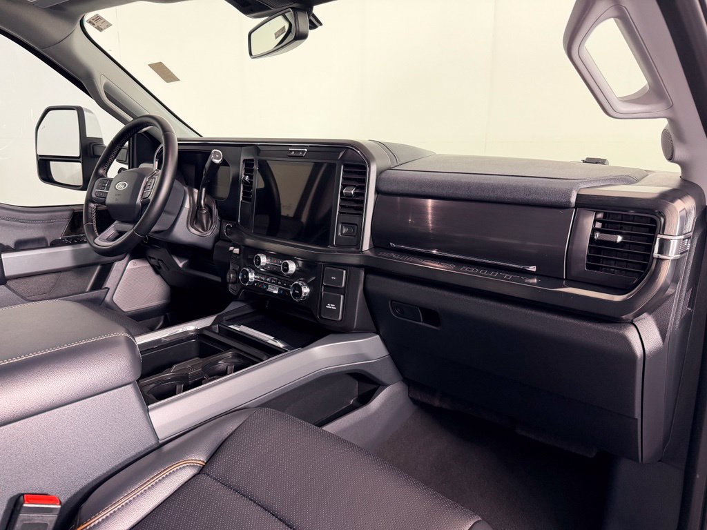Used 2025 Ford F350 Lariat w/ Chrome Package AWD/4WD image 30