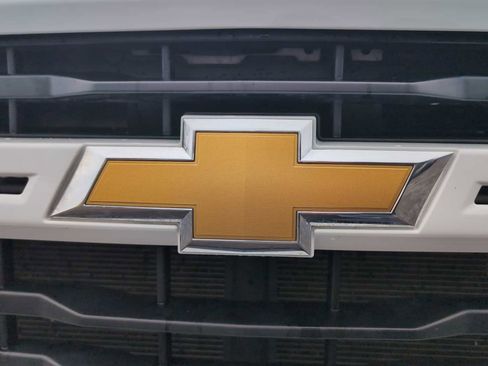 Used 2025 Chevrolet Silverado 2500 Custom w/ Custom Value Package image 29