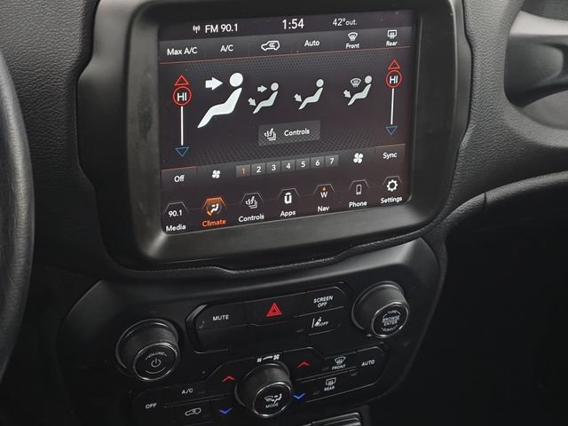 Used 2022 Jeep Renegade Trailhawk w/ Trailer Tow Group AWD/4WD image 20