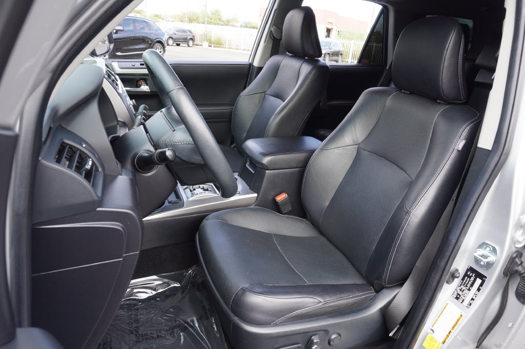 Used 2022 Toyota 4Runner Limited AWD/4WD image 15