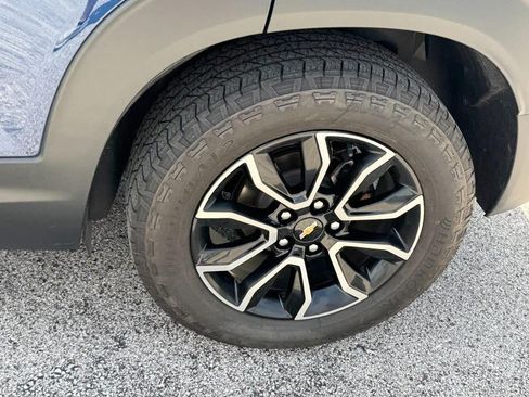 Used 2023 Chevrolet TrailBlazer ACTIV w/ Sun and Liftgate Package FWD image 7