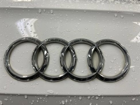 Used 2019 Audi Q5 2.0T Premium w/ Convenience Package AWD/4WD image 31
