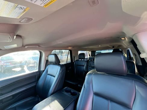 Used 2024 Ford Expedition Max XLT image 22