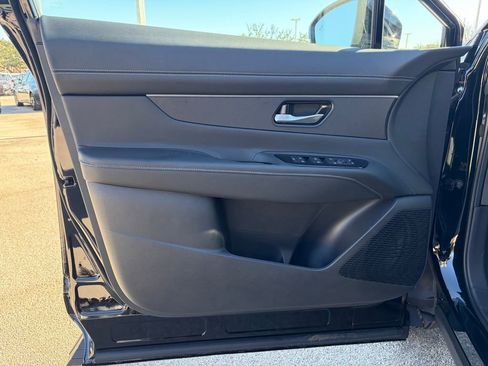 New 2026 Nissan Murano SV image 16