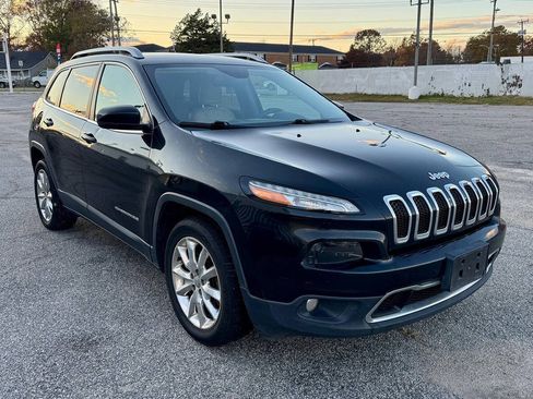 Used 2016 Jeep Cherokee Limited FWD image 2