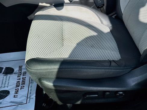Used 2021 Subaru Forester Premium AWD/4WD image 22