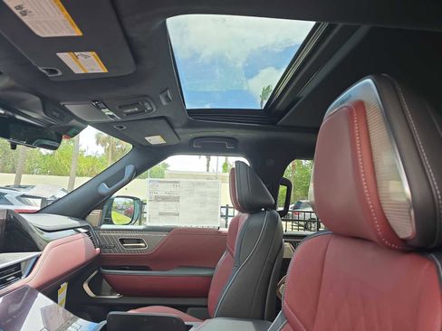 New 2026 INFINITI QX80 Autograph w/ Premium Cargo Package AWD/4WD image 25