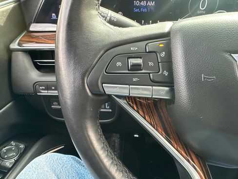 Used 2023 Cadillac Escalade ESV Premium Luxury image 20